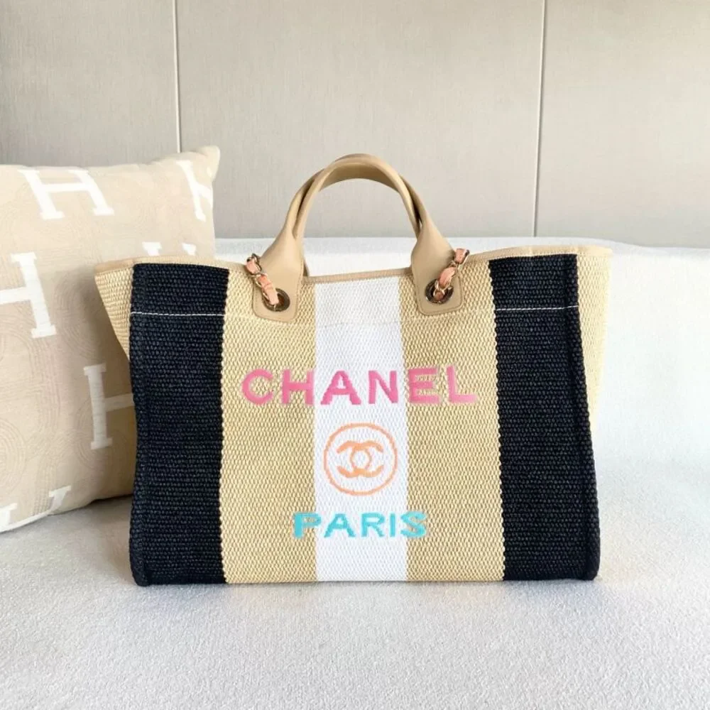 Chanel Women Pre-Loved Bag Very Good Condition